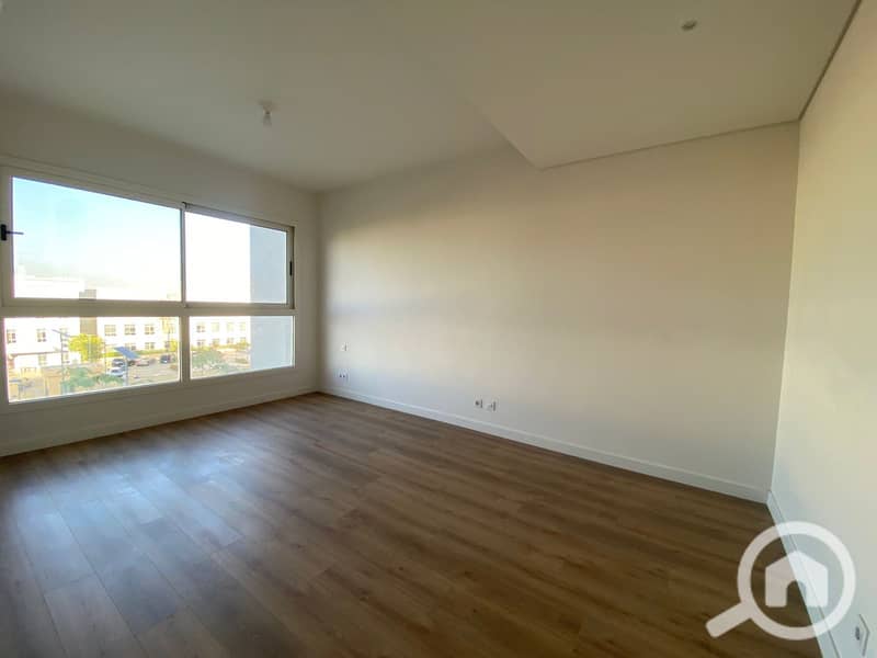 2 WhatsApp Image 2025-12-14 at 1.09. 43 PM (1). jpeg