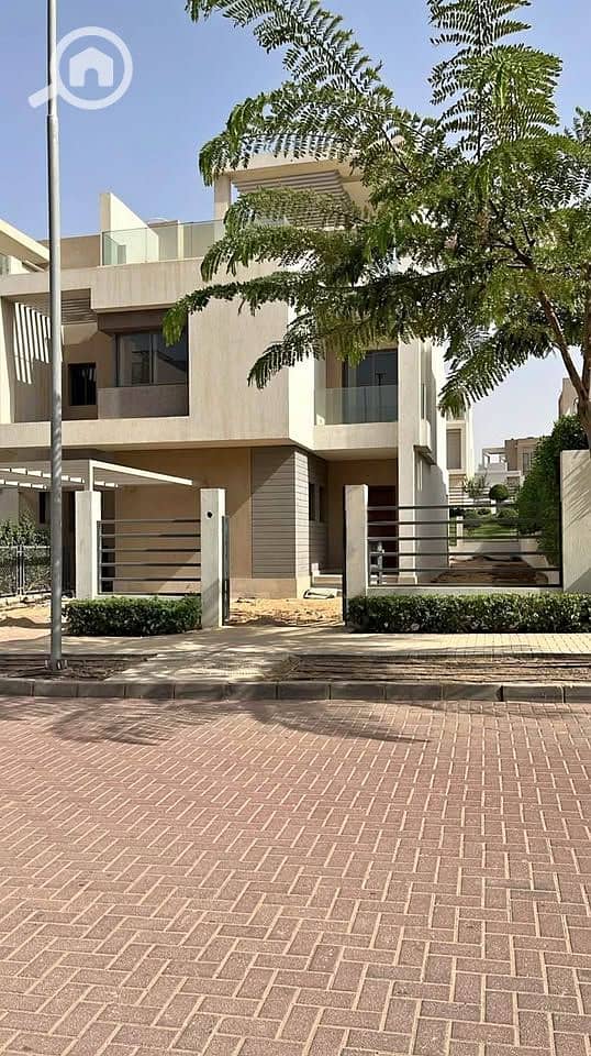 5 568864060_2078508832934906_6719075301732026238_n. jpg