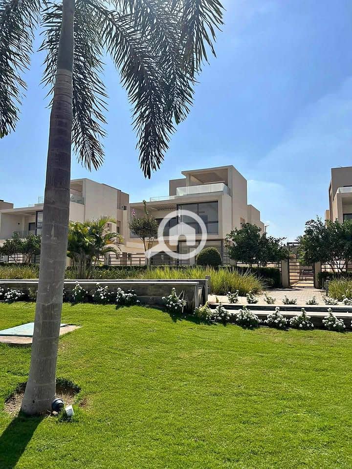 8 600296854_833322736352631_2257647165042369699_n. jpg