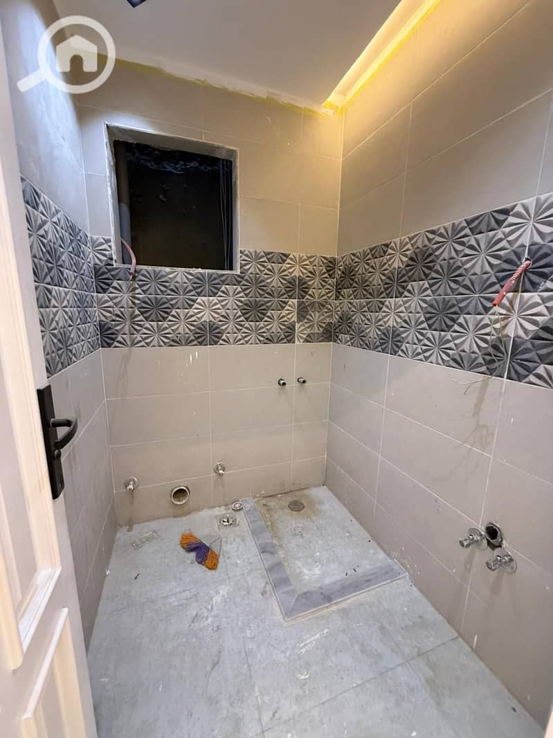 4 WhatsApp Image 2025-12-07 at 11.39. 47 AM. jpeg