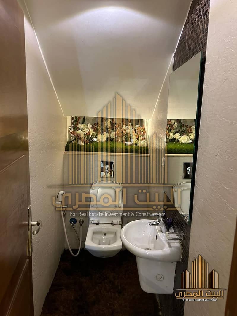 27 U571874 (66). jpg