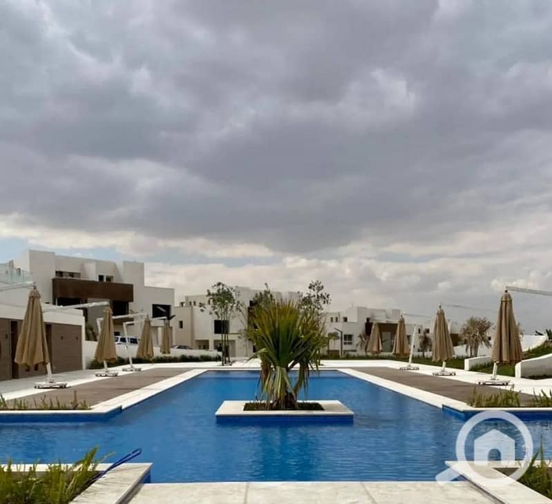 10 IMG_٢٠٢٥١٢١٠_١٨٢١٠٠. jpg