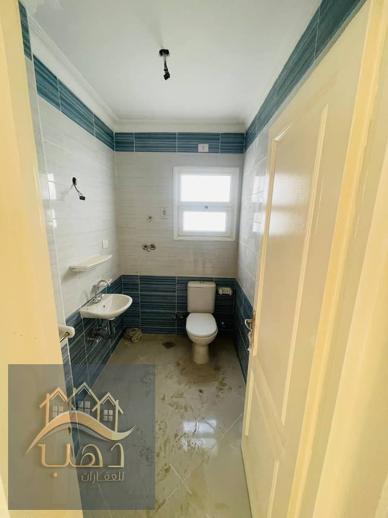 6 WhatsApp Image 2025-12-09 at 9.49. 52 PM (2). jpeg