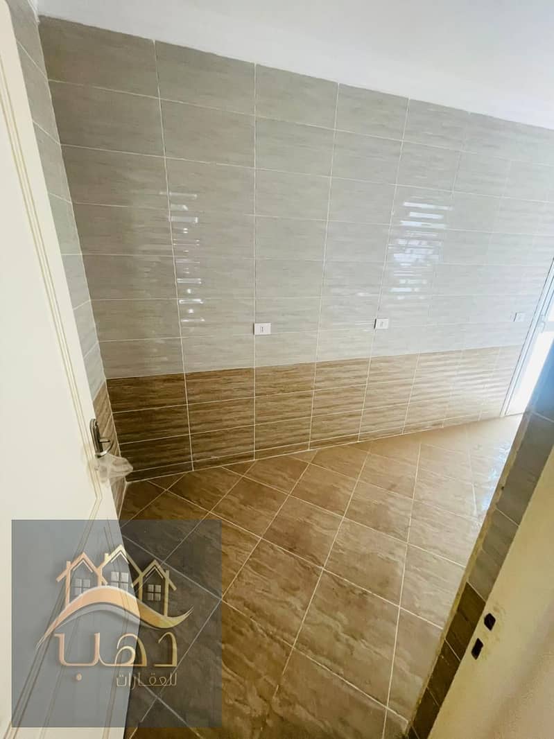 10 WhatsApp Image 2025-12-09 at 9.49. 53 PM. jpeg