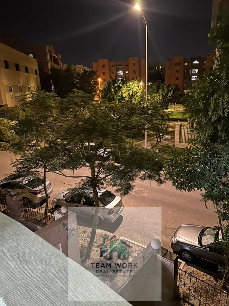 5 e2f46d0e-a50d-4638-b756-a1457bac6f7c. jpg