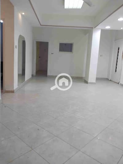 جراج للبيع في القاهرة الجديدة، القاهرة - 1000046291. jpg جراج للبيع في القاهرة الجديدة، القاهرة - 1000046291. jpg