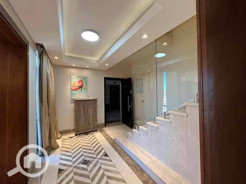 5 98b88bf9-8859-4d3b-8603-0624a2a4f2e4. jpg