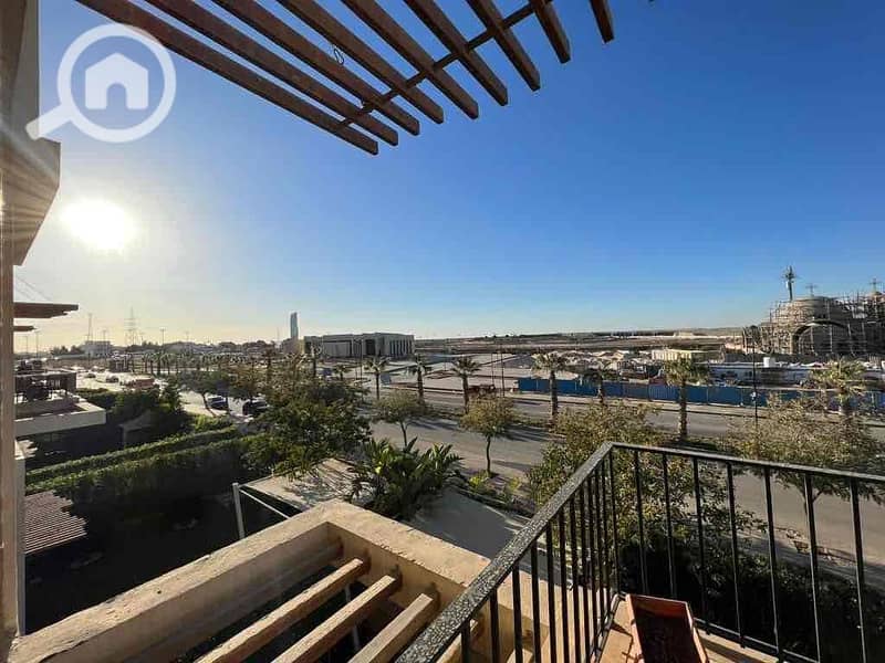 14 8473dccc-d2d4-4a97-b848-ce29e4cde309. jpg