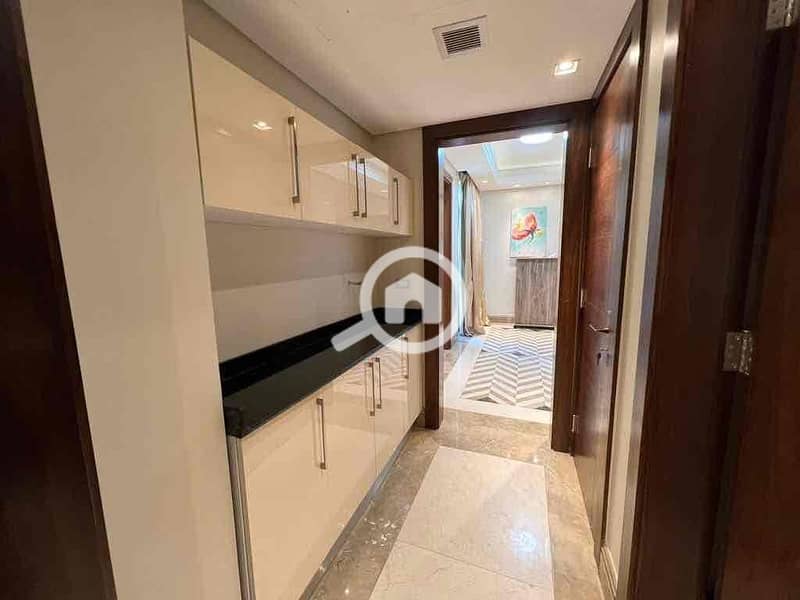 19 895a302e-0d8d-4074-8096-d410cd539a5b. jpg