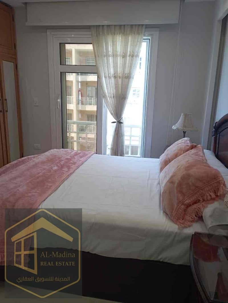 6 0f44da1c-deaf-4c77-bffd-c2fe92b32f90. jpg