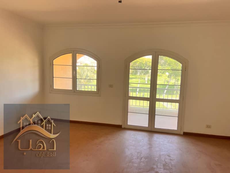 14 3d70285a-834a-4765-b9f3-fe1bd7b62c49. jpg