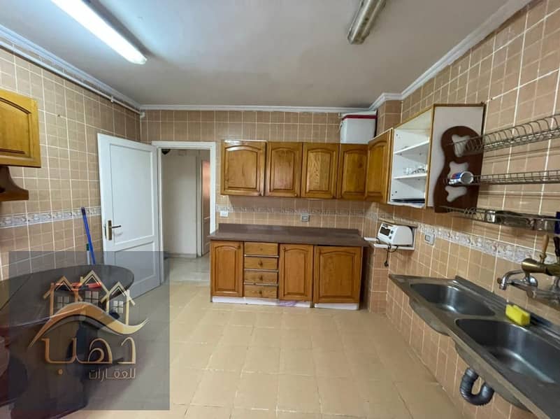 9 7b89bdf3-2172-4323-9141-6d1008760748. jpg