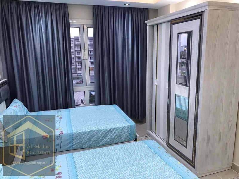 11 12ae2668-6455-45a1-8c94-725b7f09462e. jpg