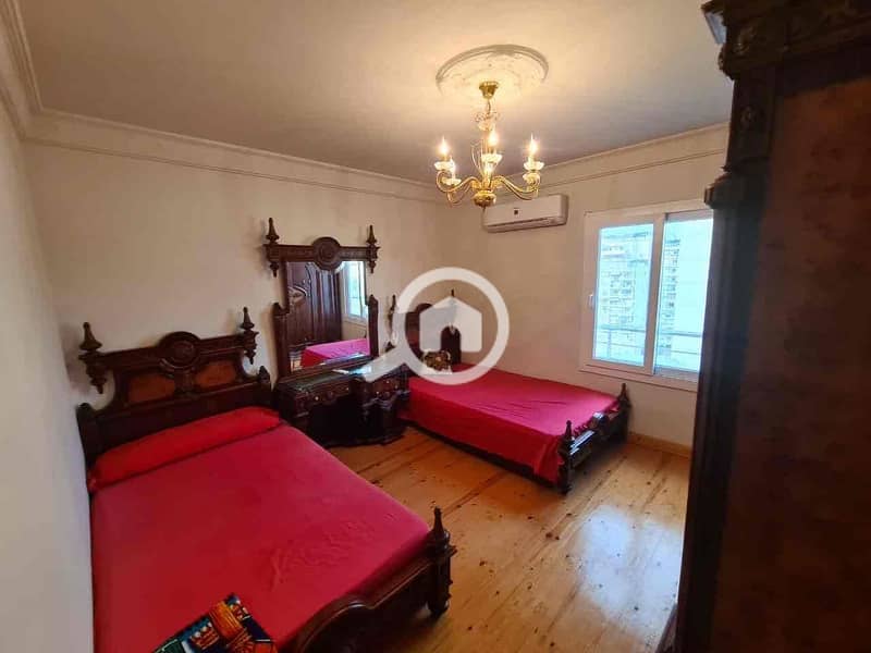 2 b9141e6d-00e3-40fe-adff-a1254238eb33. jpg