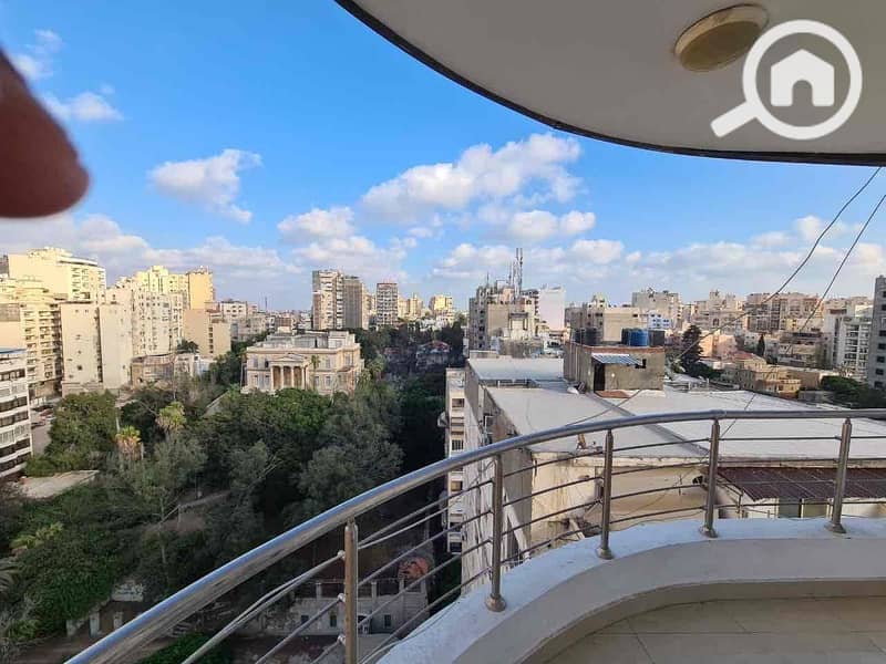 8 041df108-999d-4500-af52-76e7dfbaec62. jpg