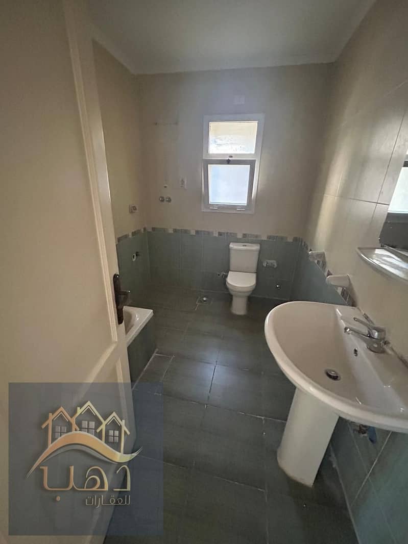 8 WhatsApp Image 2025-12-08 at 7.28. 33 PM (4). jpeg