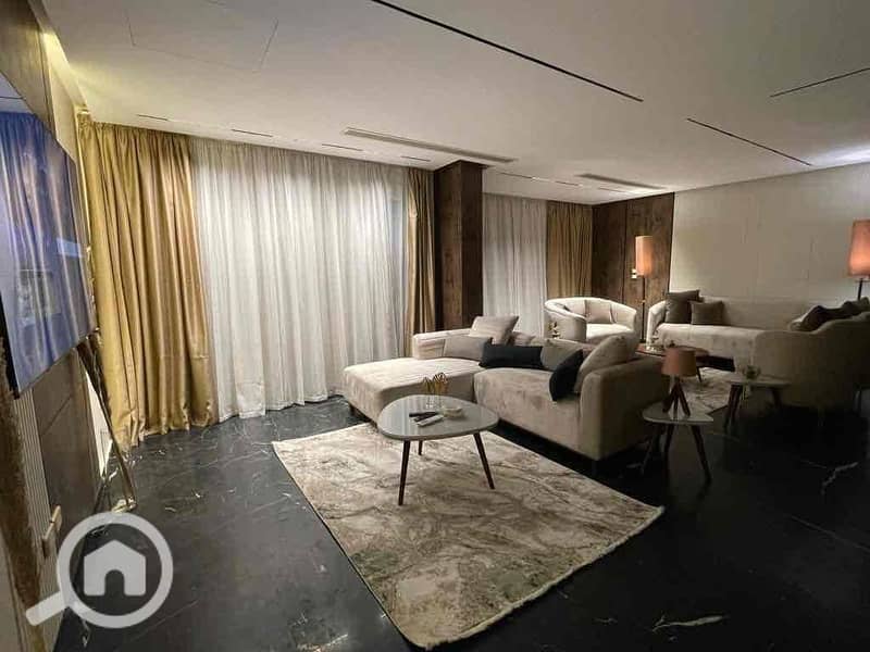 23 e2b96702-9f61-4a83-905e-2981b62a57e4. jpg