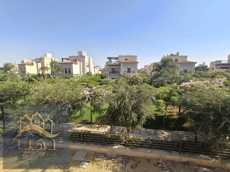 16 46796730-42e6-482a-8f8b-476fff752215. jpg