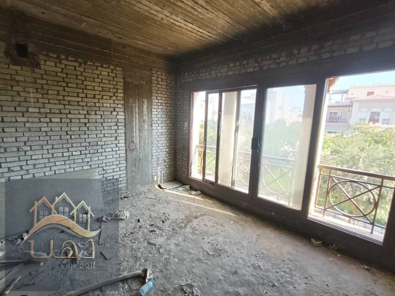 18 ad0a0558-ba85-4f12-9777-e78245398c21. jpg