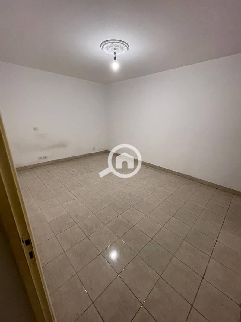 9 WhatsApp Image 2025-12-14 at 10.53. 31 PM. jpeg