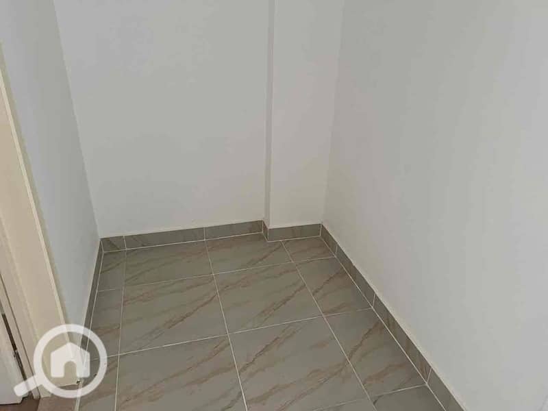 15 f4f11ef5-2416-4f73-86c9-c60d45e42ef0. jpg