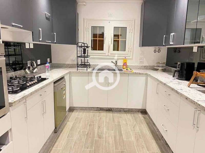 7 f6e88c5b-93f4-4499-be19-e7352eb27728. jpg