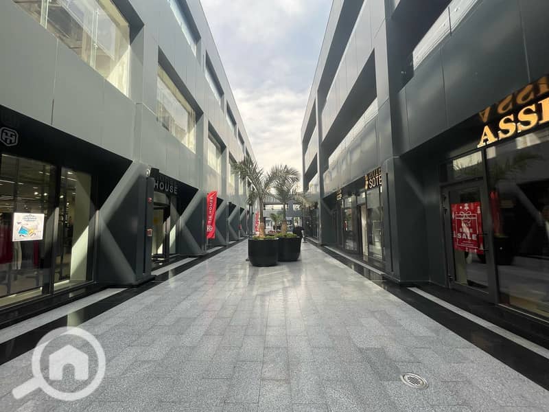 2 c1e44f7b-e66d-44de-b022-b2f1e4013dca. jpeg