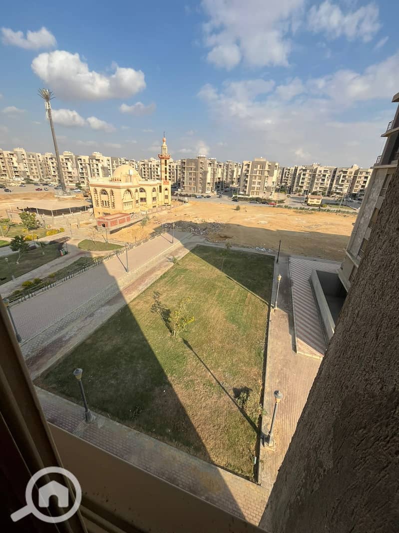 2 WhatsApp Image 2025-12-15 at 15.01. 02. jpeg