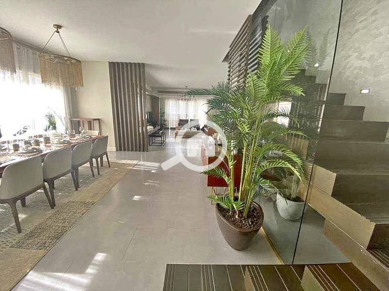 3 574453369_1563290428021956_5315956836141828176_n. jpg