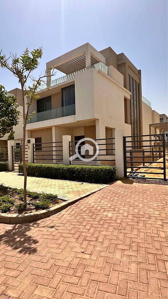 8 569605470_1296155748974295_2395070666344279884_n. jpg