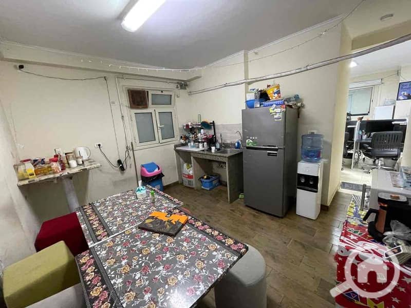 5 da5d652e-b325-47a0-9351-c95cbf365571. jpg