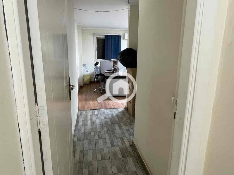 6 e863ed7e-bd63-4ecf-91e1-1771b6f248a2. jpg