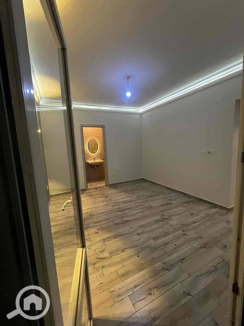 7 5601788b-0fe1-4f36-853f-bb77c451e906. jpg