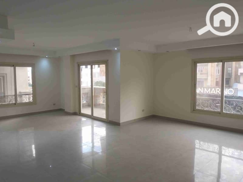 1000318858. jpg 1000318858. jpg