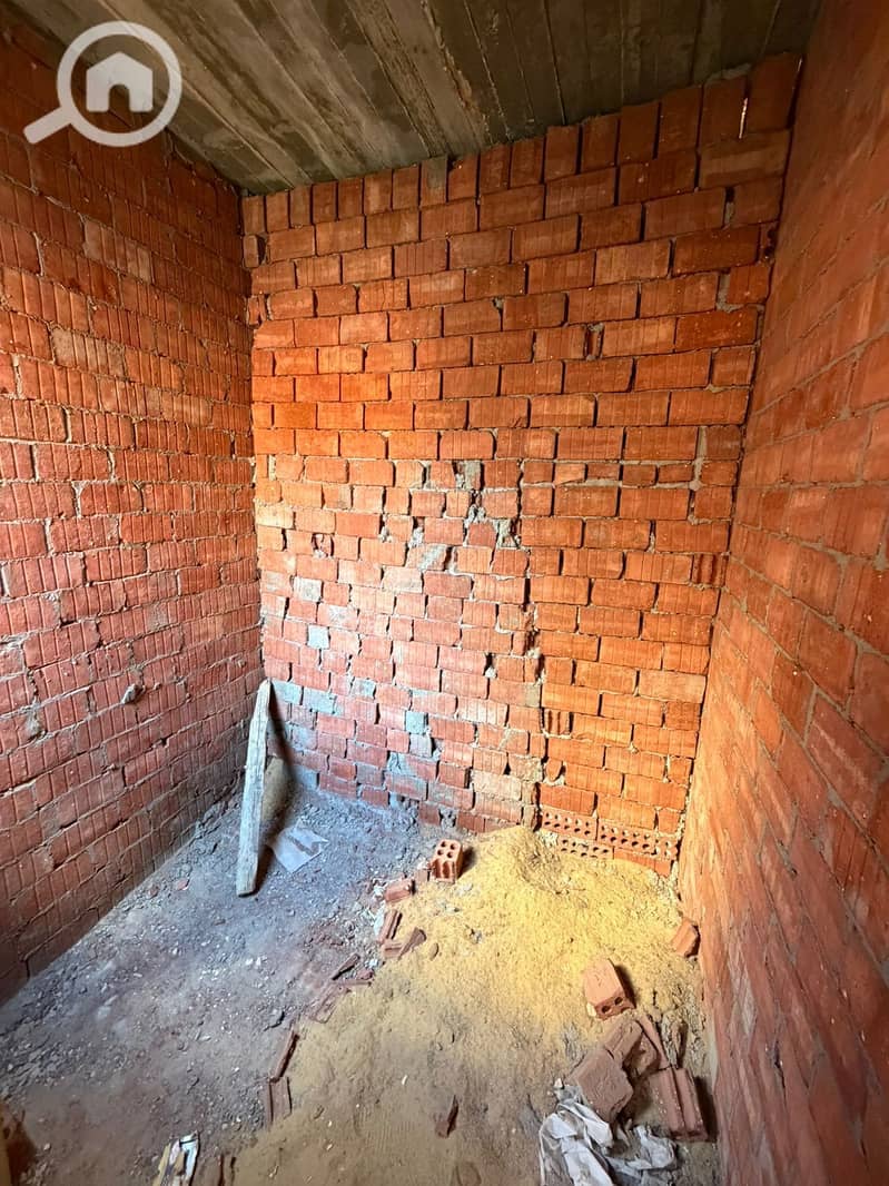 2 f77d5389-4fcf-4dd9-8648-3f1ee209c435. jpeg