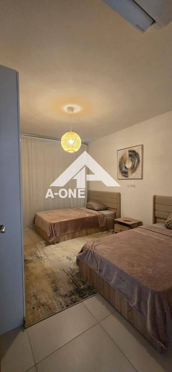 8 25f8065c-c4d4-4c01-b9f6-50eb7c34923d. jpg