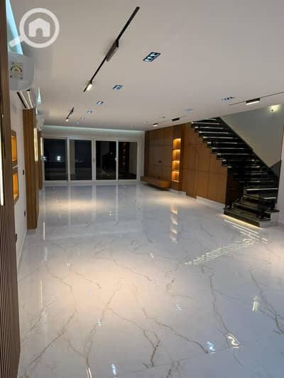 3 Bedroom Duplex for Rent in New Cairo, Cairo - IMG-20251216-WA0272. jpg