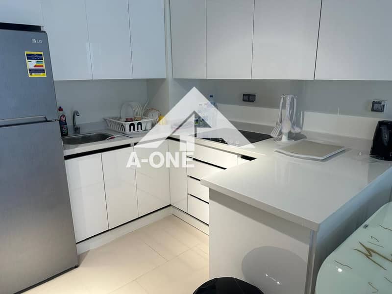 6 06c499c4-949f-46b2-ae1c-44f3037bb1e6. jpg