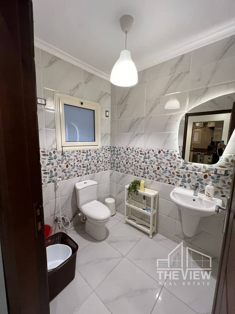 12 WhatsApp Image 2025-12-10 at 21.34. 42_0a1fdd6e. jpg