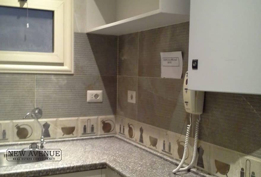 23 560e35c2-1642-411d-94c2-7f2801e1d171. jpg