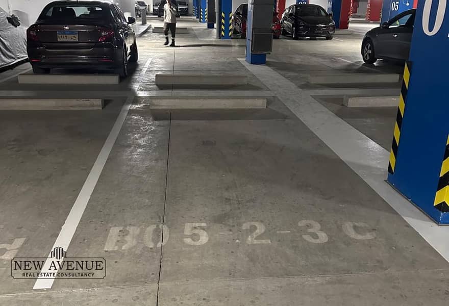 10 24c8d46f-4dc1-45e5-bddd-7b7265dd07a7. jpg