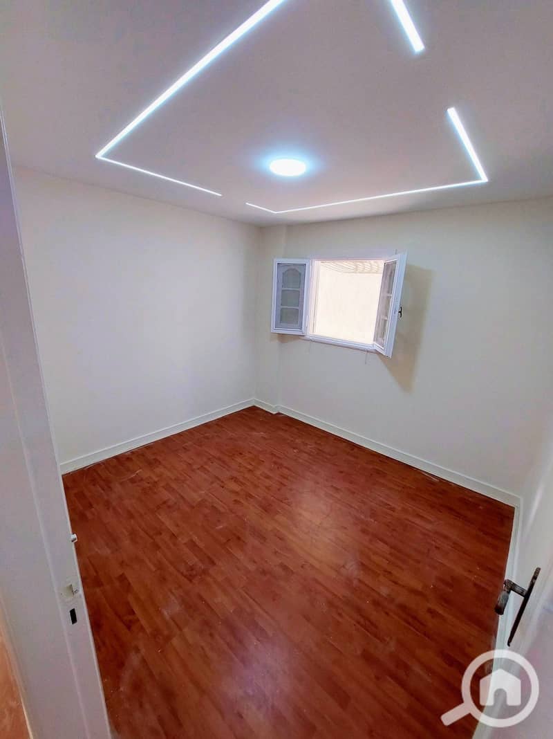 4 598563373_25510387905244960_6660935538057380863_n. jpg