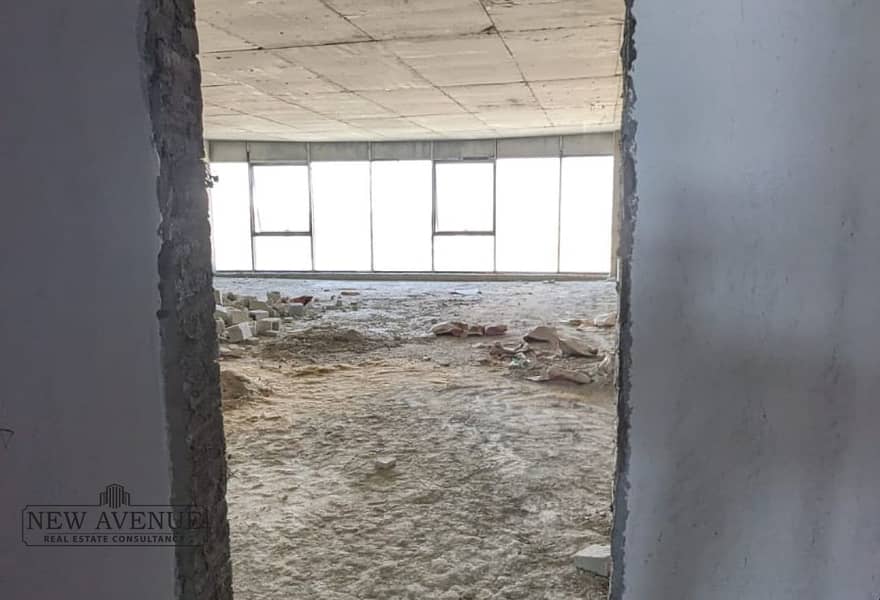 8 93be679f-2777-47fc-8d75-3d15f7ef74ee. jpg