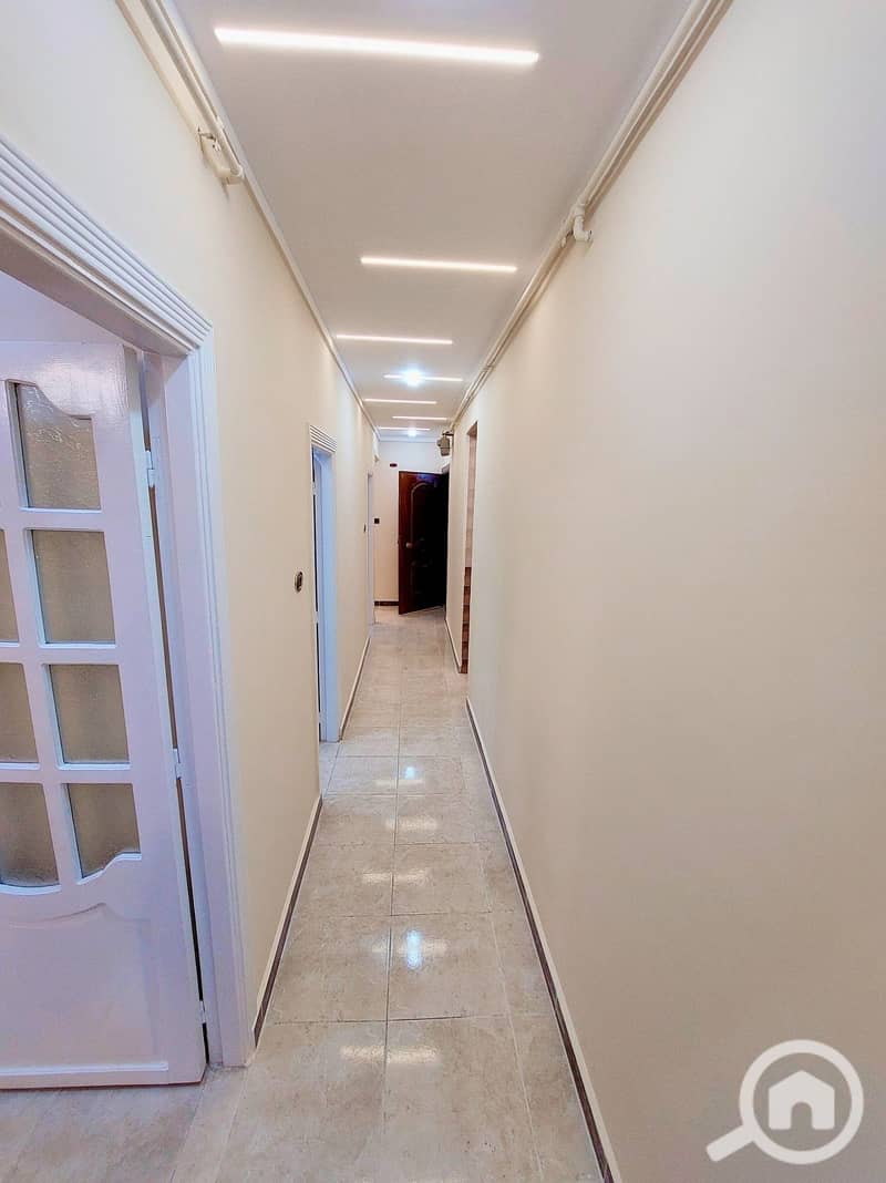 4 594397788_25418340794449672_817355997707812740_n. jpg