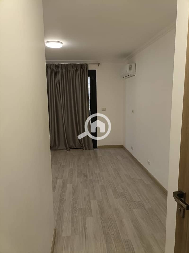 14 77b65b43-c9eb-4cc1-bdc9-345b6506c88e. jpeg