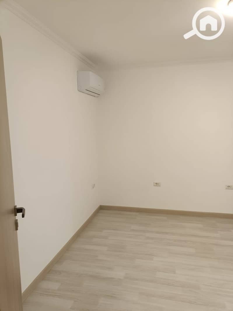 15 d7c31ded-669a-45ef-9375-494b47766c58. jpeg