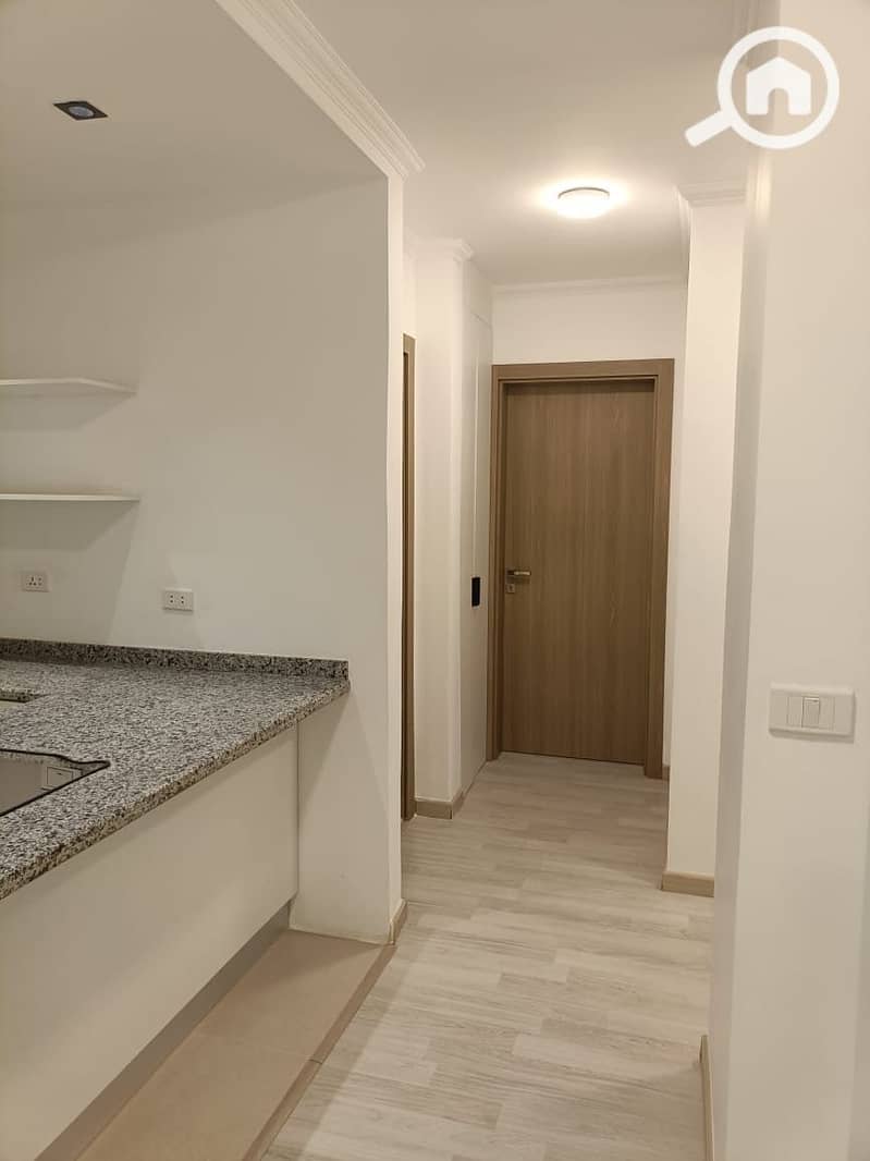 25 840a4f29-4cf3-48b2-9777-526b382a0443. jpeg