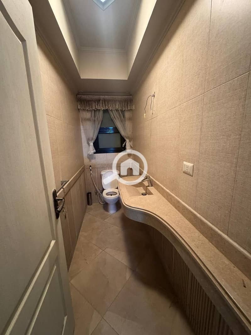 6 3fd90b54-1055-487e-aeae-0faffab6d0c4. jpeg