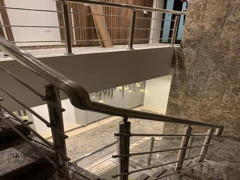 12 74771d47-8551-466d-945b-c11464493198. png