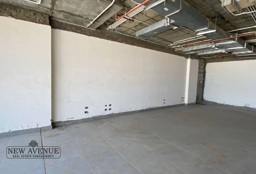 4 543f0d4e-4b58-4333-917b-9458ec1bf7b2. jpg